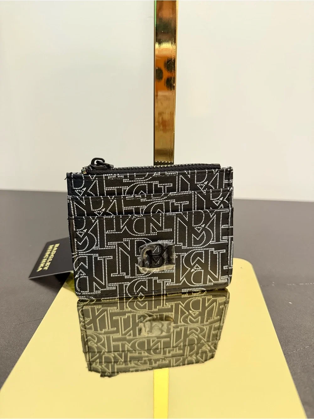 N/A compact black